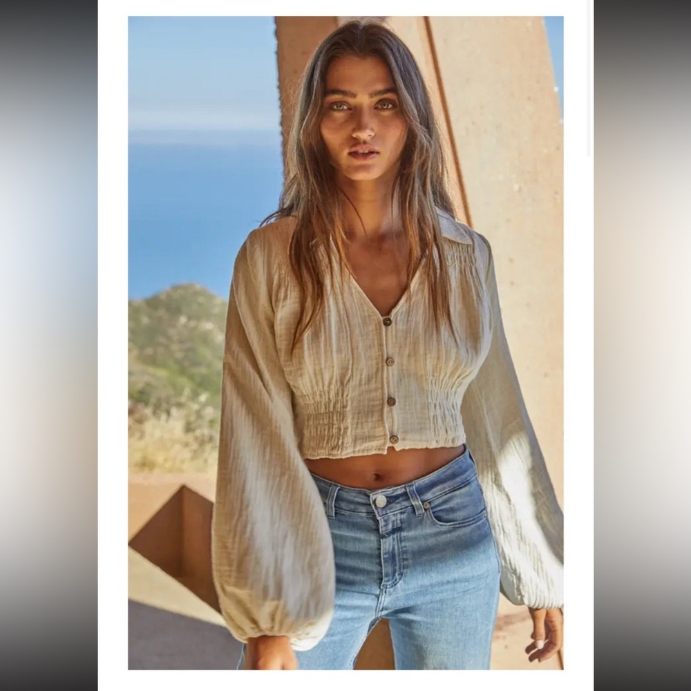 By Together Cropped Button-Front Women's Top in Natural Beige
